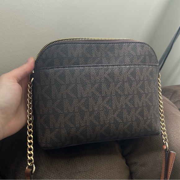 Michael Kors crossbody bag. - Picture 2 of 3